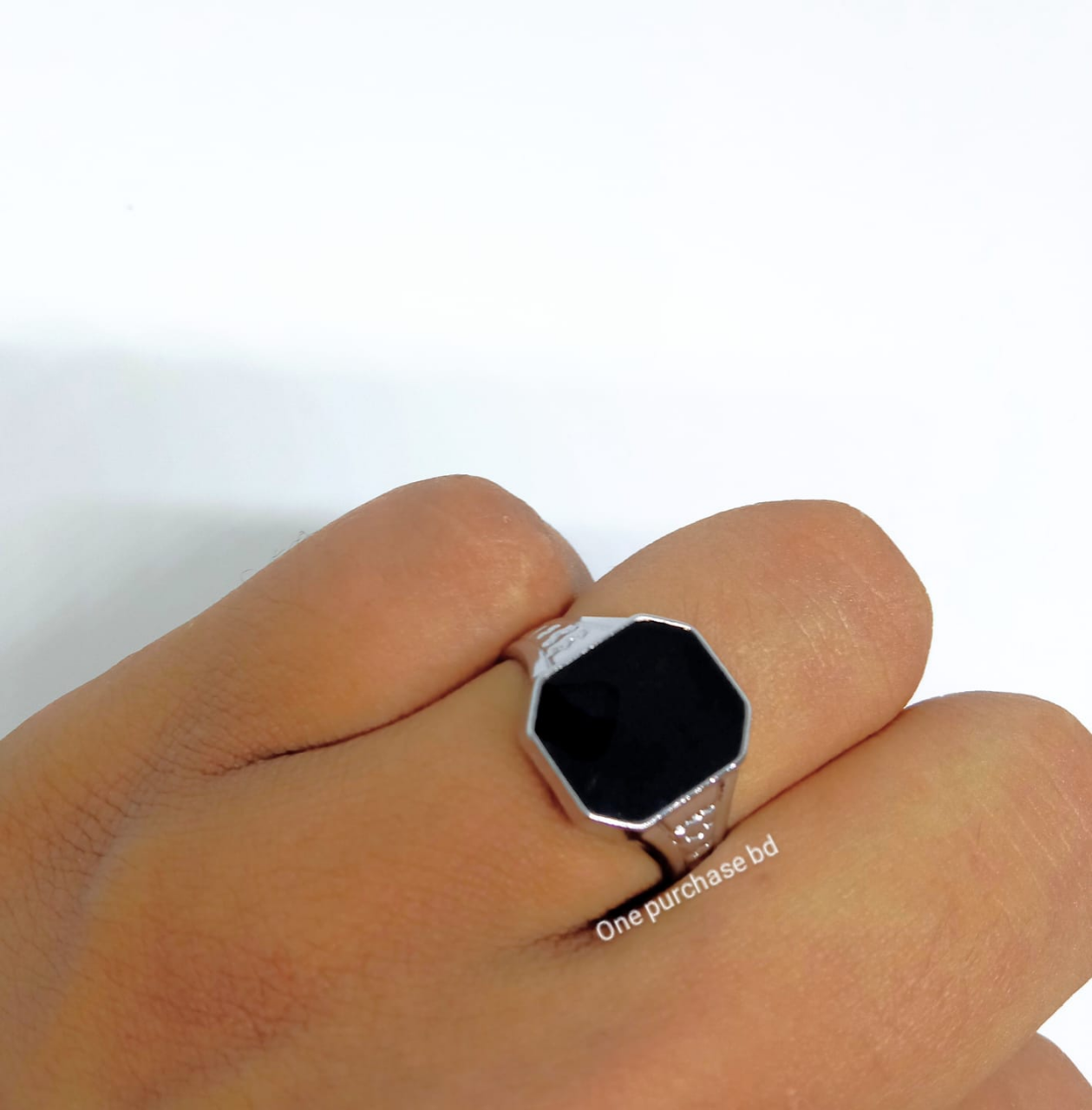 Picture of Man very nice finger ring