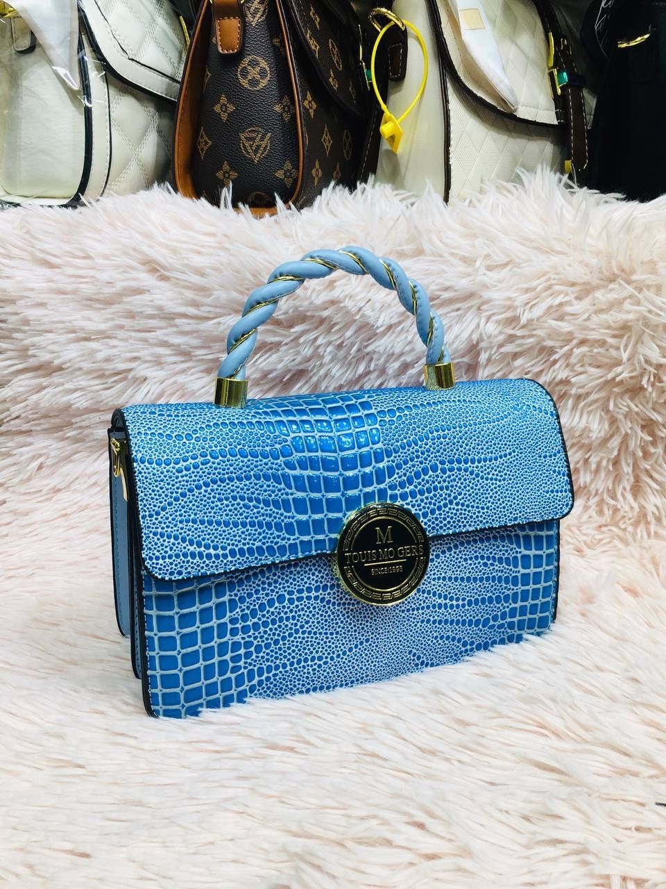 Picture of Most Beauutiful Hand Bag For Girls and Women 