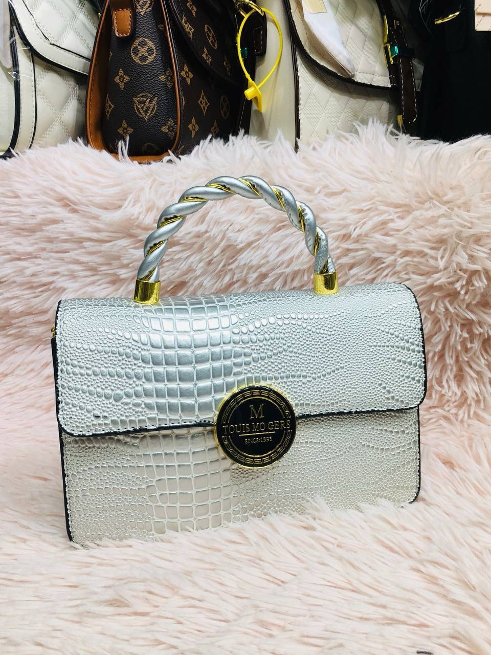 Picture of Most Beauutiful Hand Bag For Girls and Women 