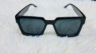 Picture of Men's Fashionable Sunglass 
