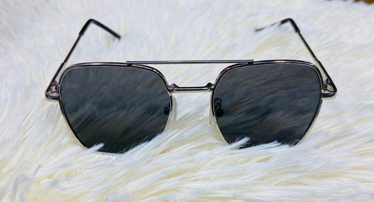 Picture of Men's Fashionable Sunglass 