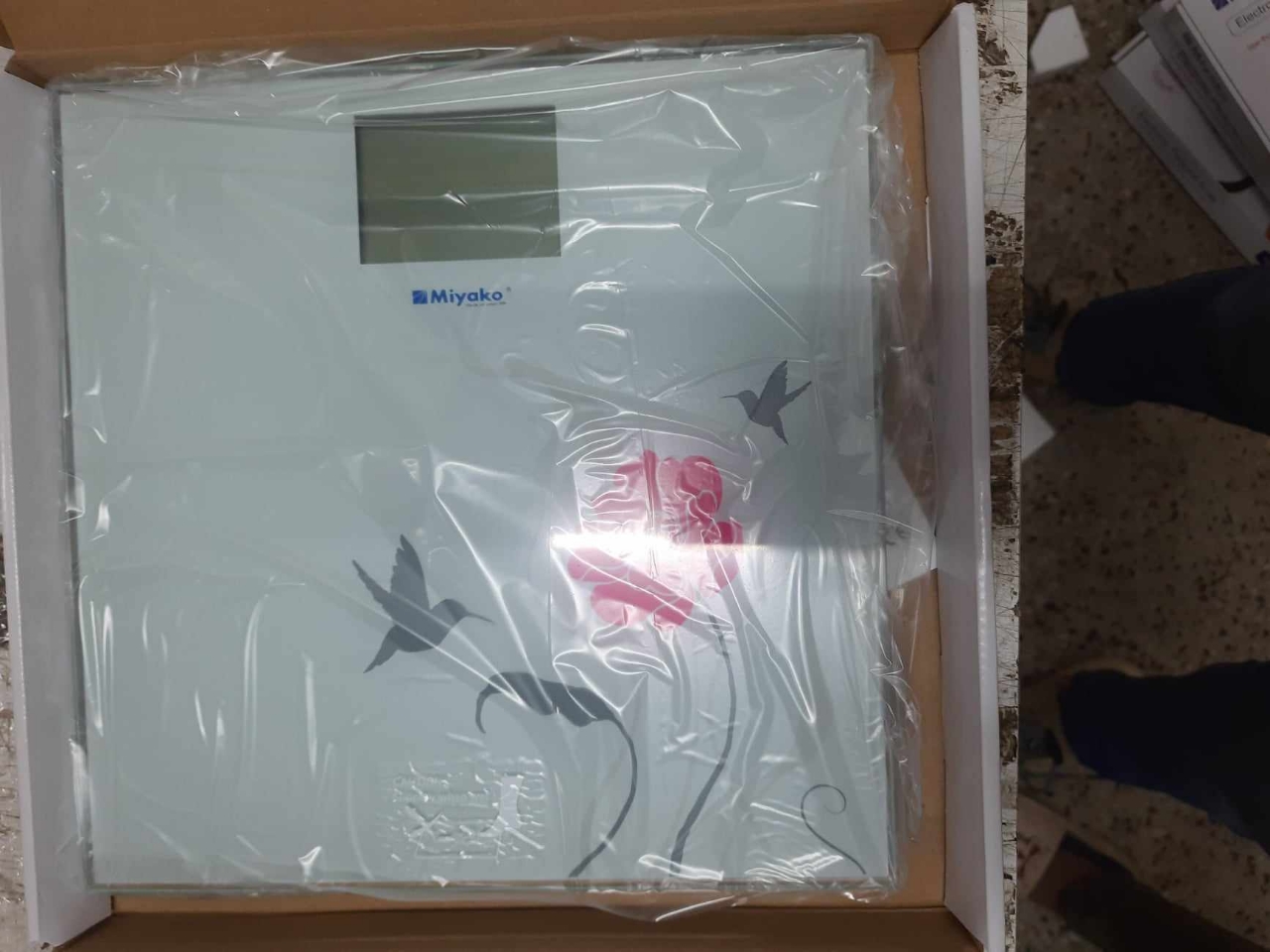 Picture of Accurate Weight Measurement with Miyako Digital Weight Msin/MyYAKo Electrical Personal Scale Meb-9374/Meb-9 - Your Reliable Partner for Health and Fitness Goals