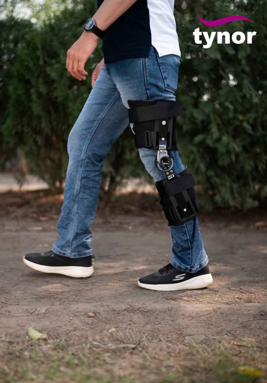 Picture of TYNOR ROM Knee Brace (Immobilization at any angle, comfortable)-Universal Size