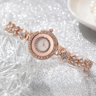 Picture of Trendy Luxury Diamond Small Dial Bracelet Ladies Watch With Box