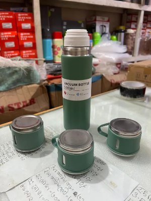 Picture of Vacuum flask stainless steel (500 ml flask) (12 hours hot and cold)