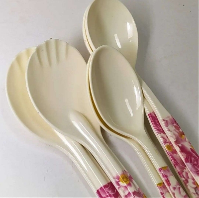 Picture of Melamine 6 Pieces Set Spoon - White - Chopsticks