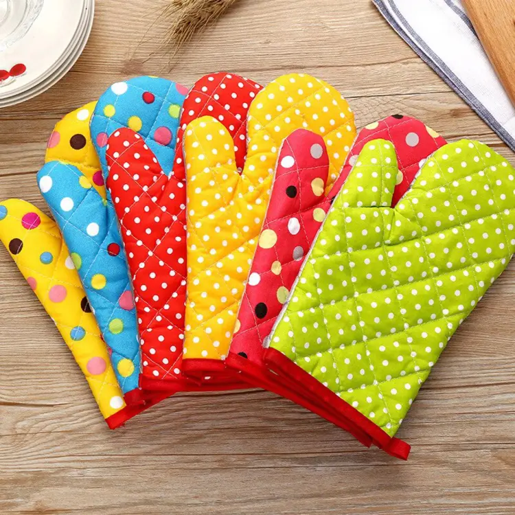 Buy 1Pcs Anti-scalding Oven Gloves Kitchen Gadgets Printed Dots Heat Insulation Pad Gloves Hand Clip Tray Holder at Best Price In Bangladesh