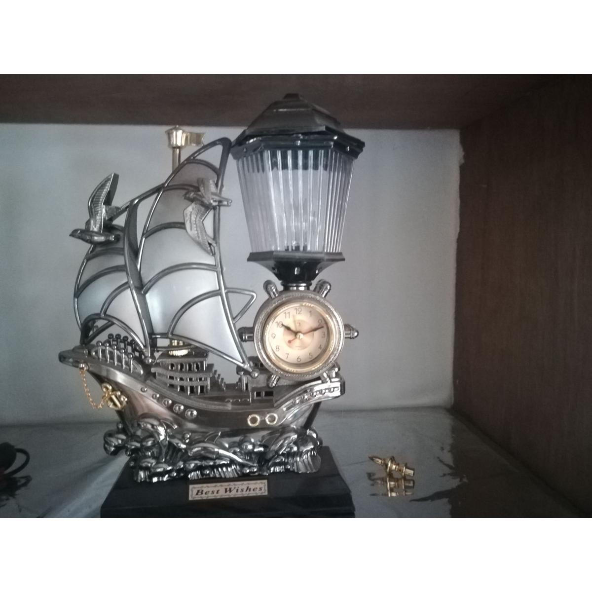 Picture of Showpiece Watch Alarm With Light
