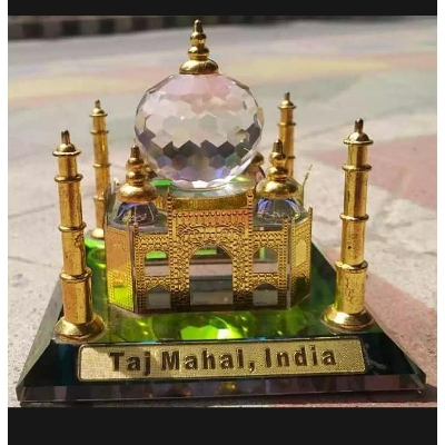 Picture of Taj Mahal Showpiece midium size