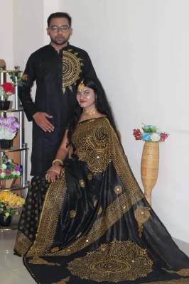 Picture of Dhupian Half Silk Block Print Cotton Couple Set Saree and Panjabi - 335