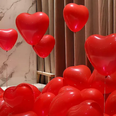 Picture of Love Shape Balloon Red 10 Piece