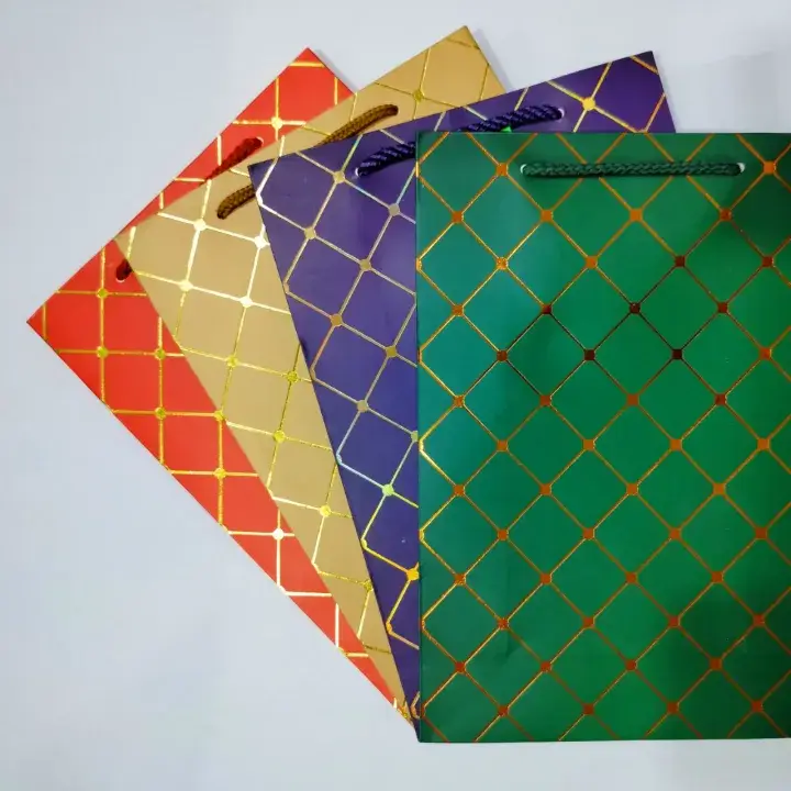 Picture of Gift Bag Square Printed (Medium Size: 19×27×8cm)