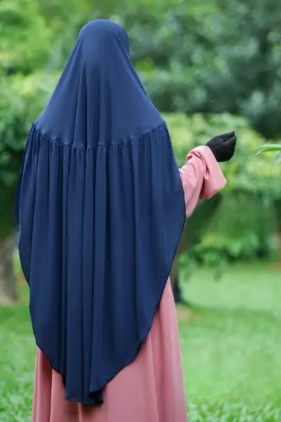 Picture of Hijab Big Size Hijab Fashion Women Dubai Cherry Headscarf Ready To Wear Instant Hijab Scarf Muslim Shawl Islamic Hijabs Arab Wrap Head Scarves Design