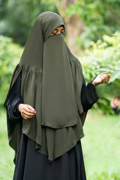 Picture of Hijab Big Size Hijab Fashion Women Dubai Cherry Headscarf Ready To Wear Instant Hijab Scarf Muslim Shawl Islamic Hijabs Arab Wrap Head Scarves Design