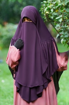 Picture of Hijab Big Size Hijab Fashion Women Dubai Cherry Headscarf Ready To Wear Instant Hijab Scarf Muslim Shawl Islamic Hijabs Arab Wrap Head Scarves Design