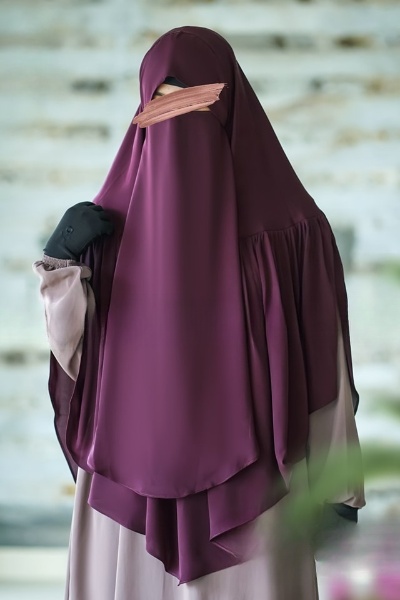 Picture of Hijab Big Size Hijab Fashion Women Dubai Cherry Headscarf Ready To Wear Instant Hijab Scarf Muslim Shawl Islamic Hijabs Arab Wrap Head Scarves Design