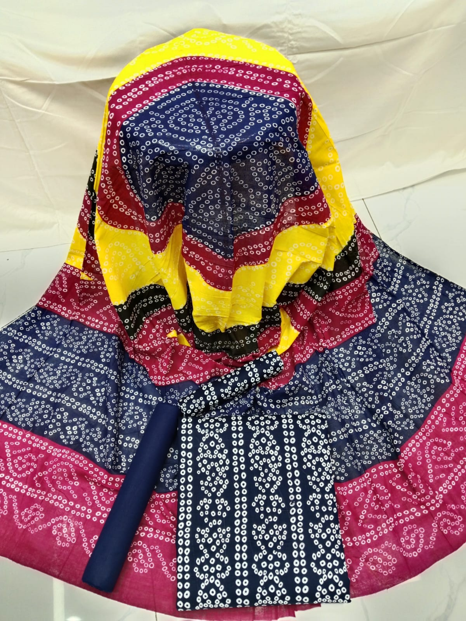 Picture of Premium Quality Chundri Print Unstitched Three Piece Shalwar Kameez With Latest Design