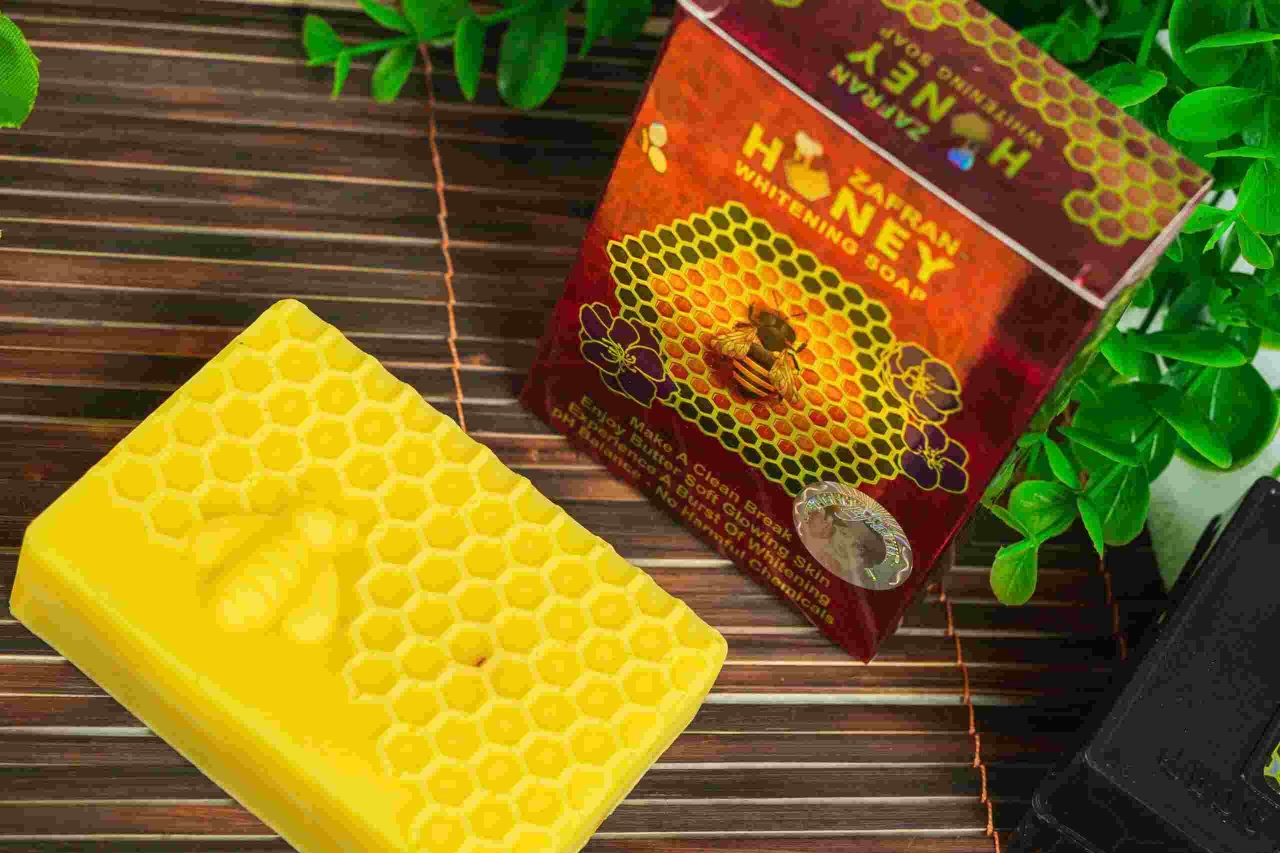 Picture of Zafran Honey Brightenign Soap 100gm
