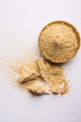 Picture of Nature Leaf - Multani Mati Gura / Multani Mitti Powder - 100gm Jar | Pakistan