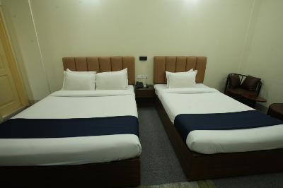 Buy Deluxe Triple  Bed Online