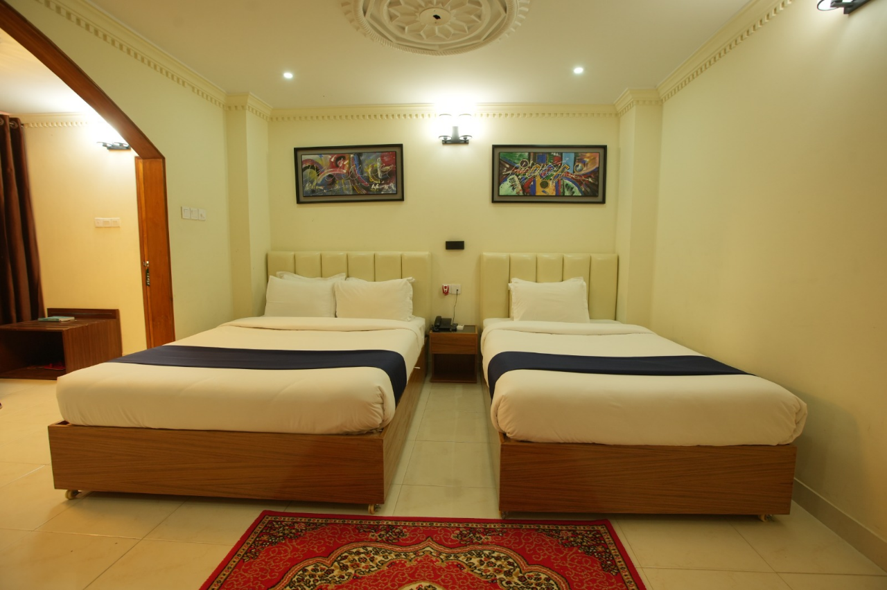 Buy Executive Deluxe Couple Bed Online