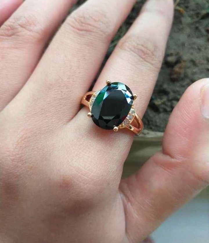 Picture of Women Fashion Ring