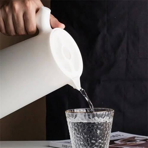 Picture of wood handle thermos Vacuum Flask Jug