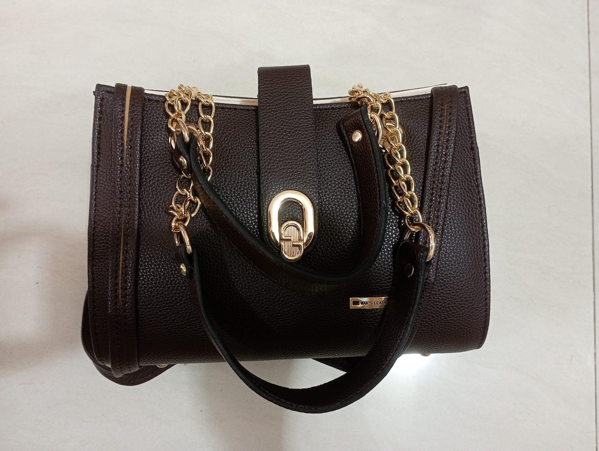 Buy  Stylish & Comfortable Ladies Bag  at best price in Bangladesh