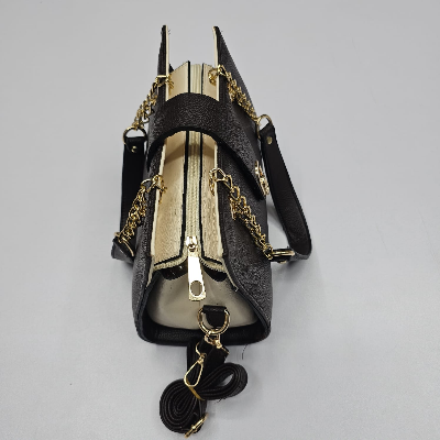 Buy  Stylish & Comfortable Ladies Bag  at best price in Bangladesh