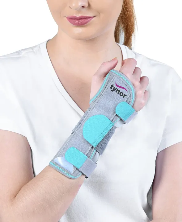  Buy Tynor Wrist Splint Ambidextros (Immobilization,Pain Relief) Best price in Bangladesh