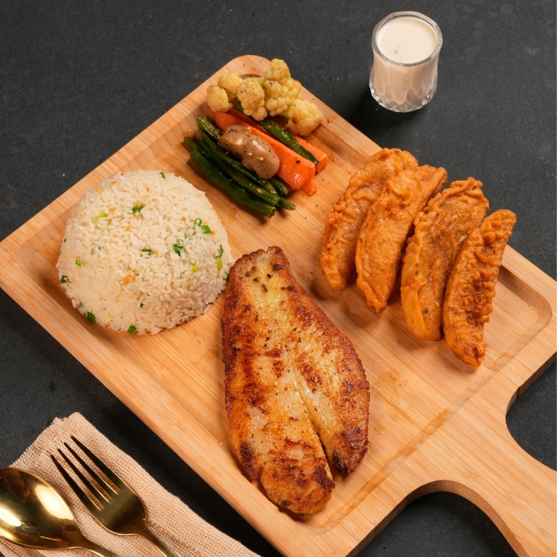 Buy Platter - 1 (Garlic Butter Rice, Grilled Fish (Dori), Potato Wedges, Sauteed Vegetables) at Best Price In Bangladesh