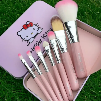 Picture of Hello Kitty Mini Makeup Brush Set of 7 Pieces - Pink