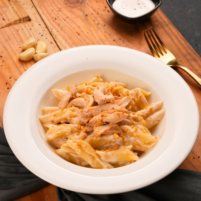 Buy Creamy Garlic Chicken Pasta at Best Price In Bangladesh
