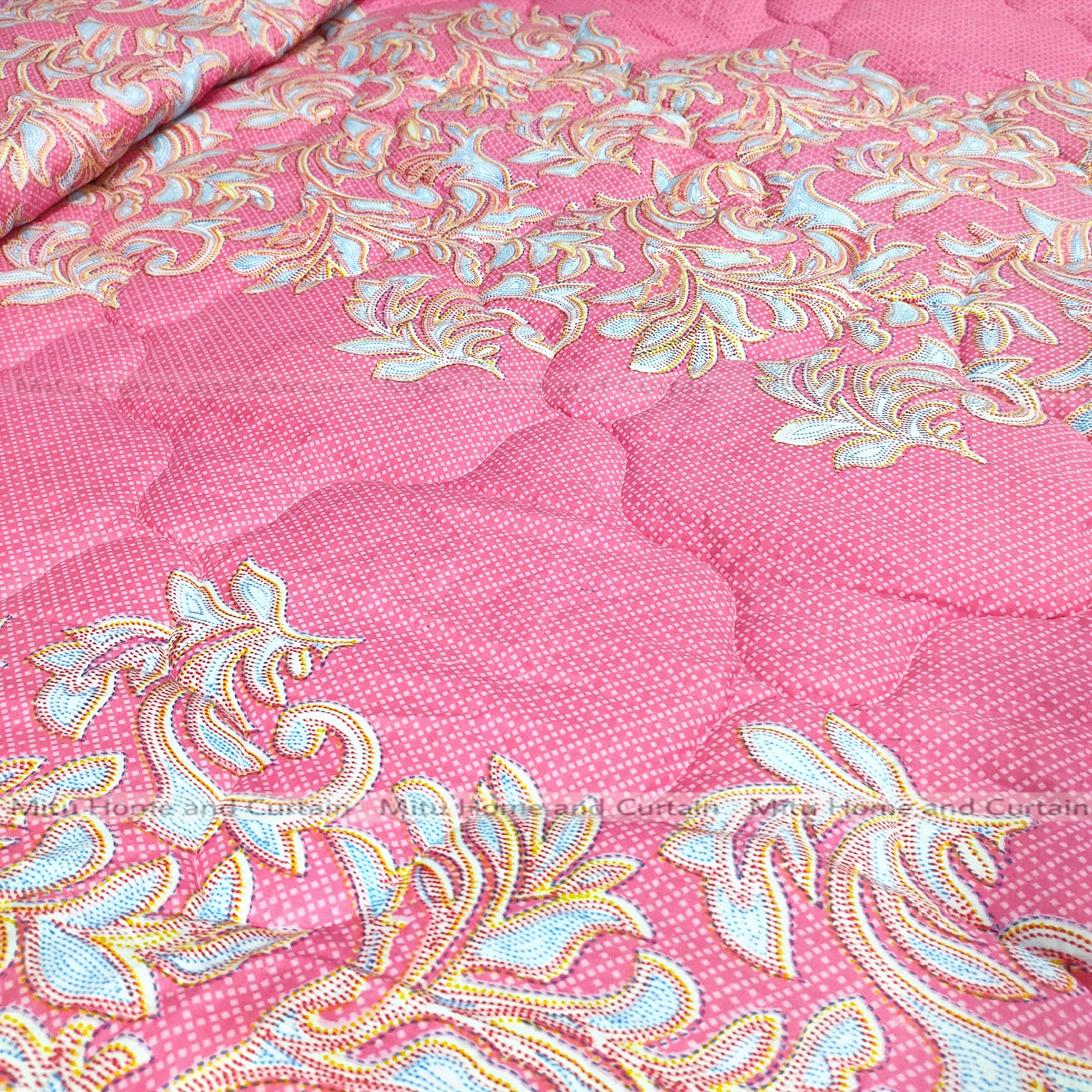 Buy Comforter for Winter King size Exclusive Comforter with Mix Cotton fabric (2.2-2.5Kg) 84*90 inch European cube style (1pcs Box) White , Red , Pink , Blue at Best Price In Bangladesh