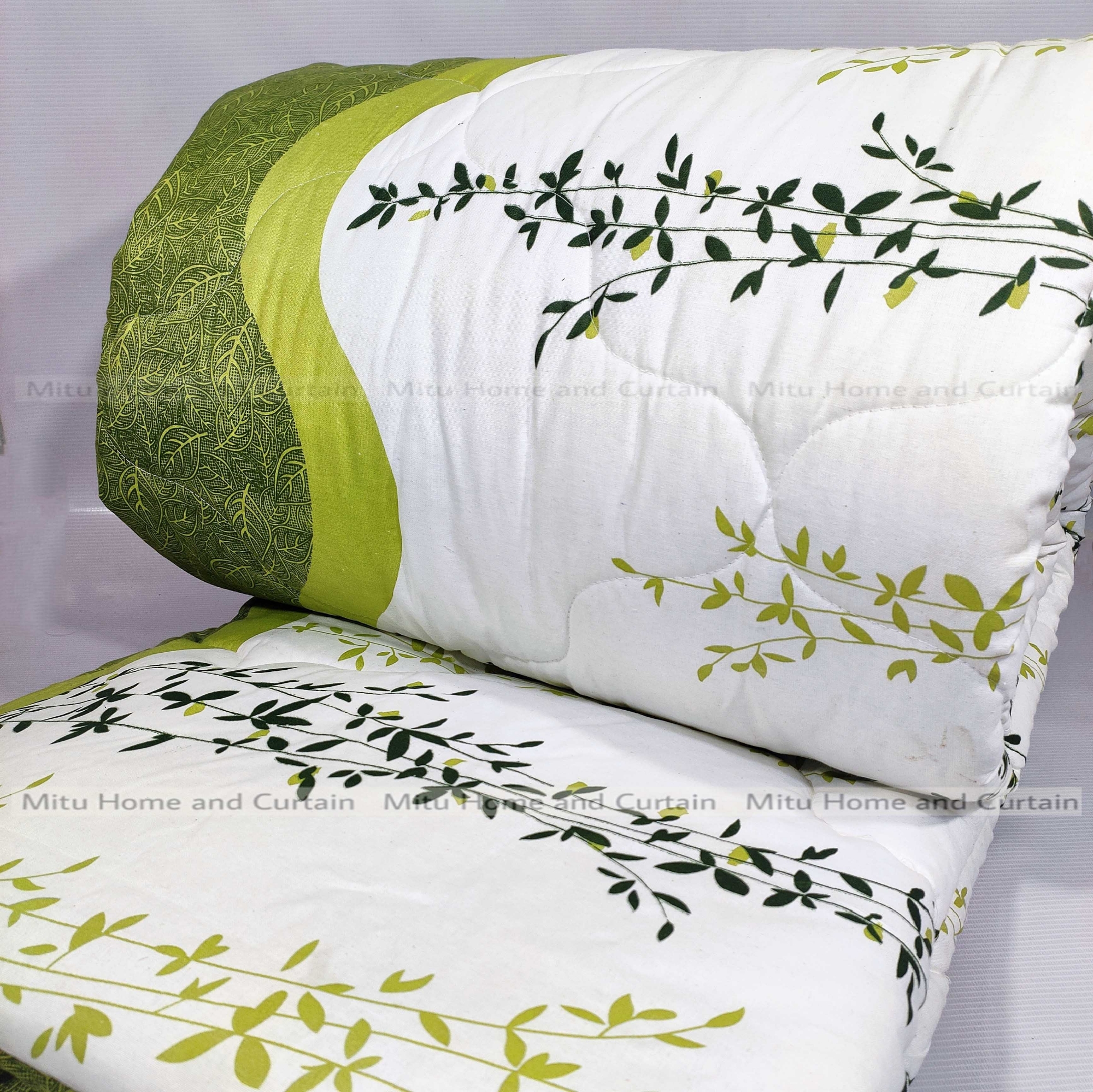 Buy Comforter for Winter King size Exclusive Comforter with Full Cotton fabric (2.6-3kg) 84*90 inch European cube style (1pcs Box) White , Red , Pink , Blue at Best Price In Bangladesh