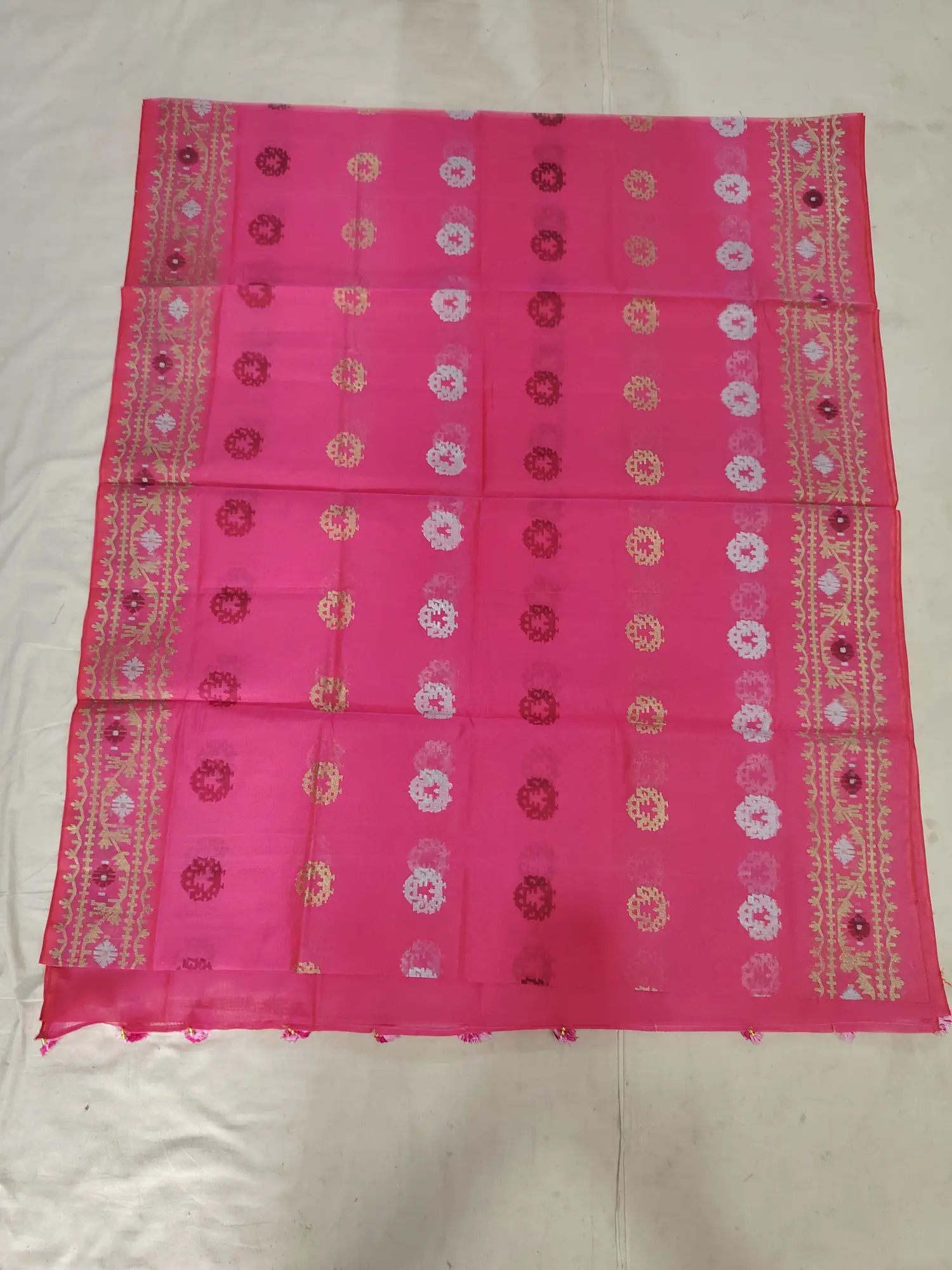 Buy Women Saree  at Best Price In Bangladesh