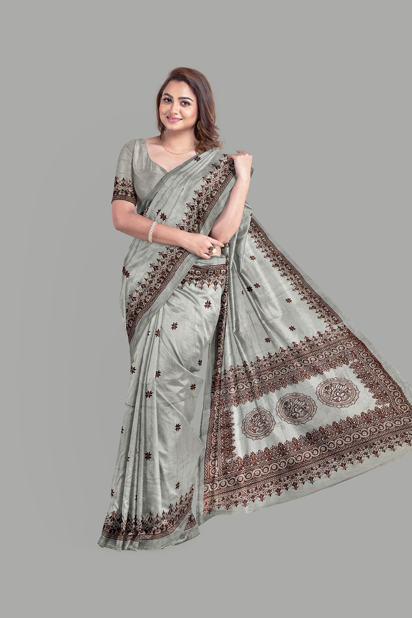 Buy  Women Saree Online in Bangladesh