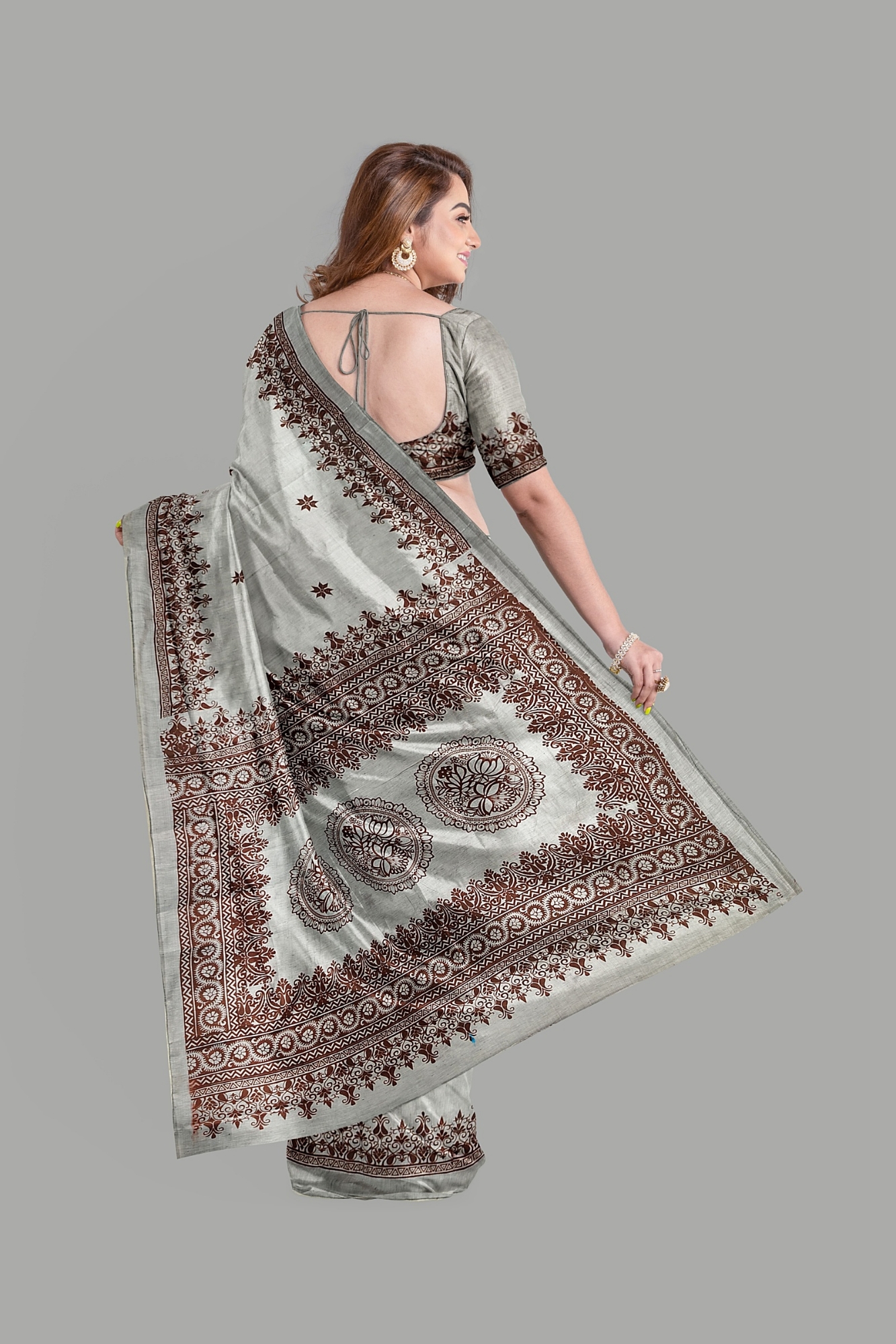 Buy  Women Saree Online in Bangladesh