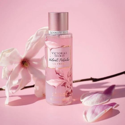 Buy Victoria’s Secret Velvet Petals La Creme Fragrance Mist – 250ml at Best Price In Bangladesh