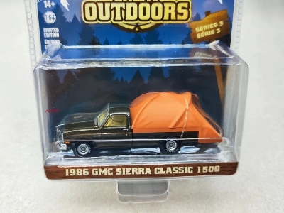 Picture of GreenLight 1:64 1986 GMC Sierra Classic 1500 Alloy toy cars Metal Diecast Model Vehicles