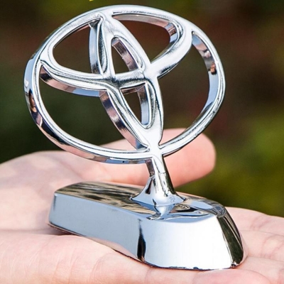 Picture of Car metal logo front hood emblem for Toyota