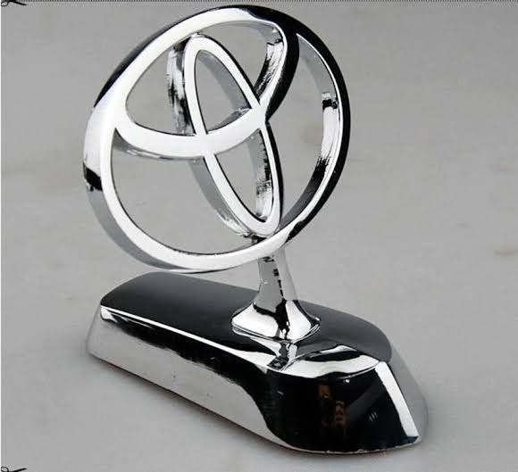 Picture of Car metal logo front hood emblem for Toyota