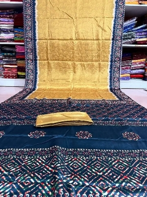 Picture of সিল্ক বাটিক শাড়ী  ব্লাউস পিচ্ সহ - Silk Batik Saree with Blouse Piece