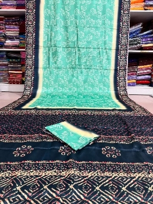 Picture of সিল্ক বাটিক শাড়ী  ব্লাউস পিচ্ সহ - Silk Batik Saree with Blouse Piece