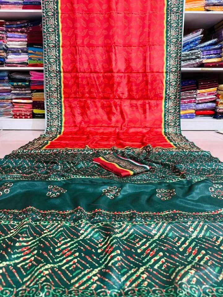 Picture of সিল্ক বাটিক শাড়ী  ব্লাউস পিচ্ সহ - Silk Batik Saree with Blouse Piece