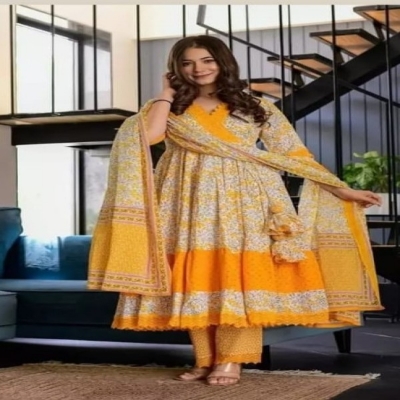 Picture of Exclusive Naira Cut Three Piece Super Hit Collection(TP-120)