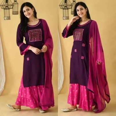 Picture of Printed Cotton Embroidery Work Salwar Kameez Three Piece(TP-1000)