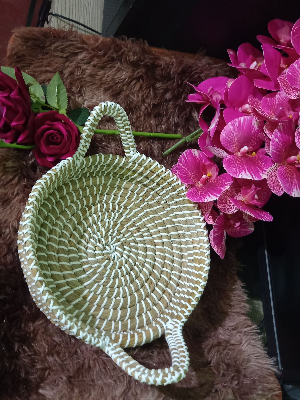 Buy  শঁখের শৌখিন ঝুড়ি ঐতিহ্যগত শন পাতার ঘর সাজানোর অনন্য উপাদান  at Best Prices in Bangladesh