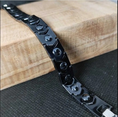 Picture of Golden Stripe Line Ceramic Bracelet