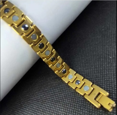 Picture of Golden Curved Ceramic Bracelet